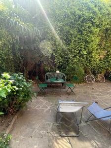 Stanza privata in casa silenziosa con giardino
