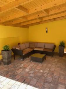 Vine Apartman