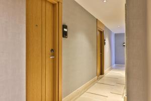 Shirisha Hotel