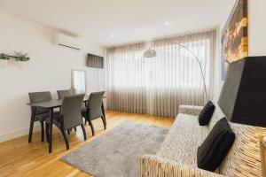 Heart of the City Apartment by Vacationy