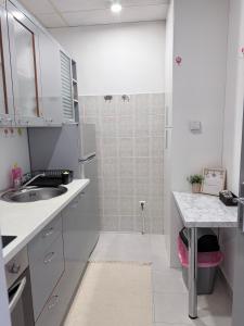 Hugo s home, apartman blizu bazena i bolnice