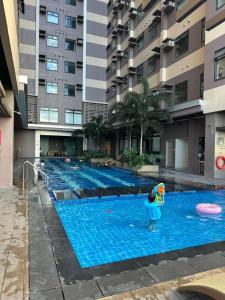 Cozy R&R Suite Aurora Escalades Cubao