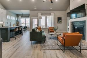 Live Like a Local in Luxurious Comfort!