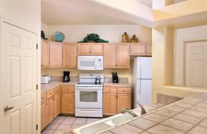 Wyndham Rancho Vistoso Two 2BR Apartments
