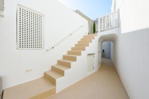 Iskana House