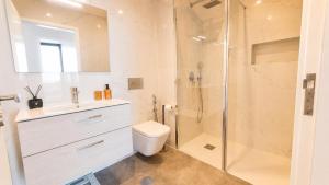 Vanguard View Apartment