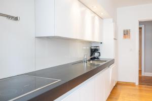 LECOMTE - Beach View 47