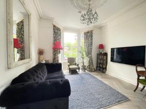 Tulip Suite at Elmwood House
