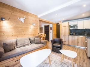Appartement rénové au coeur de Val-dIsère - FR-1-518-25