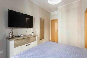 Picasso-Style Apartament