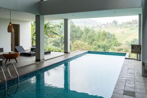 Green Forest Plantation View Villa 6 Bedrooms With a Private Heated Infinity Pool