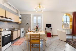 Mountain View Retreat near Lake Como and Fast WI-FI