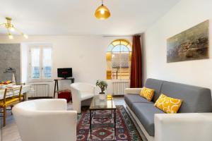 Mountain View Retreat near Lake Como and Fast WI-FI