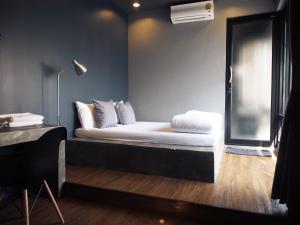 Silom Space Hostel