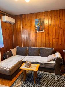 Apartman 23