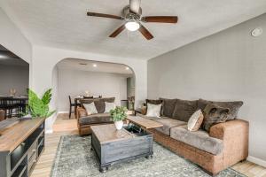 5 Mi to Daikin Park & Dtwn! Family Home w Patio