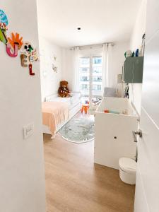 Apartment spacious and bright Only in August - Apartamento espacioso y luminoso Disponible solo en Agosto