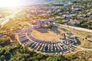 Kuća za odmor Vinka s hidromasažnom kadom, uz rijeku Jadro