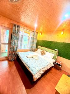 D’SHIEKHS RESORT GUREZ