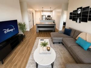 Executive 3BR Downtown Birmingham with Game Table