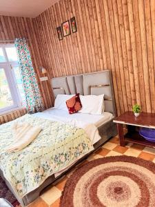 D’SHIEKHS RESORT GUREZ