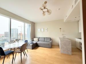 City Heart Studio with Stunning Sea & City Views