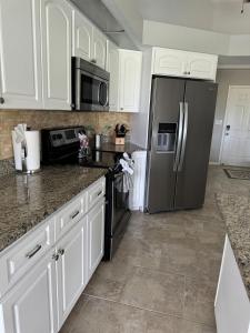 NEW! 19th Hole Hideaway! Amazing Golf course views