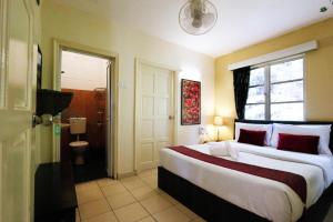 Swing & Pillows - Golden Lodge Tanah Rata, Cameron Highland