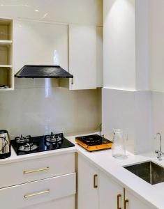 JoyNest Loft II Near Artemis
