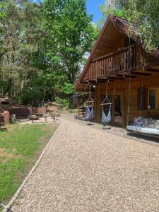 Dream Forest Cabin -dom w lesie pod Warszawą