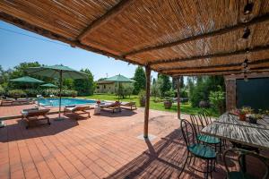 VILLA COLLEGIGLIATO 8, Emma Villas