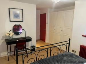 Bright 2 Bed Flat, London Eye, Waterloo, Zone 1