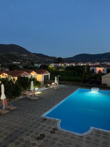 Apartments Fotoula