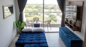 Lujoso apartamento superior con vista al mar