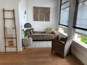 Spacious & Bright Apartment near Vondelpark and Leidseplein