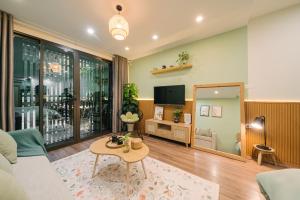 Apartment in Hanoi French Quarter, Near Opera House, Hoan Kiem Lake & Old Quarter
