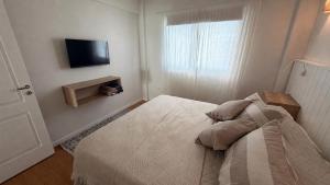 Depto Lili - A pasos de Guemes y el Shopping Aldrey, para 4 PAX - Hola Sur
