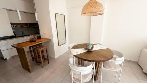 Depto Lili - A pasos de Guemes y el Shopping Aldrey, para 4 PAX - Hola Sur