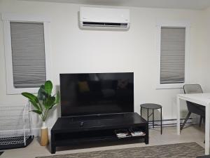Mahanaim Private Suite & Kitchen