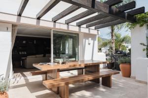 Los Monteros Retreat