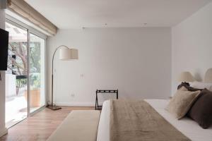 Los Monteros Retreat