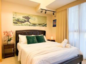 Luxe 1BR in BGC Across Mitsukoshi, Uptown #upt223f