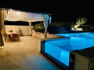 Vacation House Lavanda NEW! Heated pool