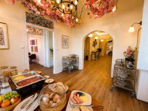 Happy Holiday Sintra Guesthouse & Breakfast