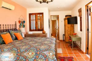 Spectacular Home Located steps from Lap Pool with Great Patio