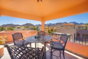 Stunning home - Amazing Mountain Views