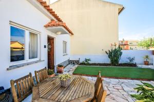 Cascais Garden & Terrace House