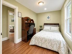 7 Mins to Niagara Falls with Completely renovated Units