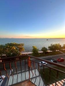 Blue Horizon Pomorie - Sea View Apartment