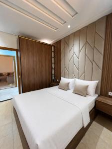 Appartement de luxe avec piscine près de la plage à Tanger